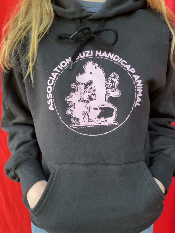 Sweat à capuche noir logo violet – Image 2